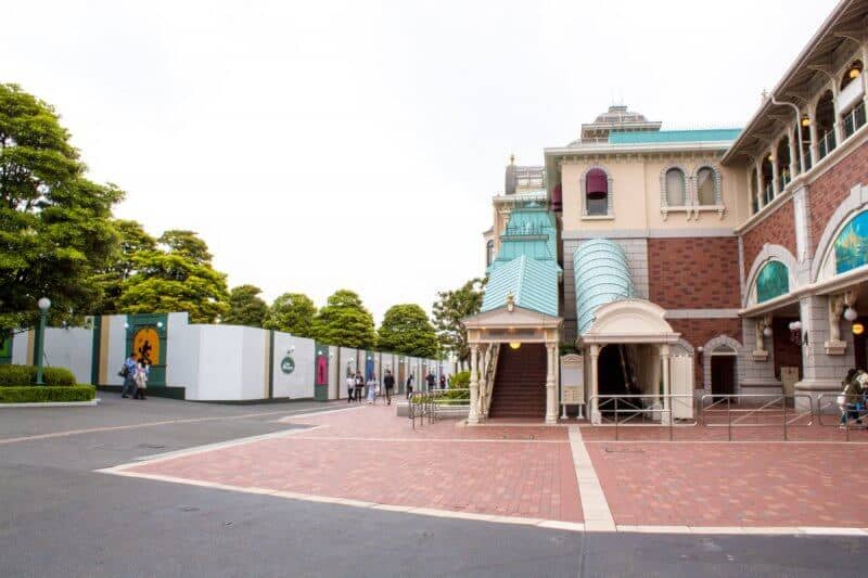 Tokyo Disneyland Gate Construction Station